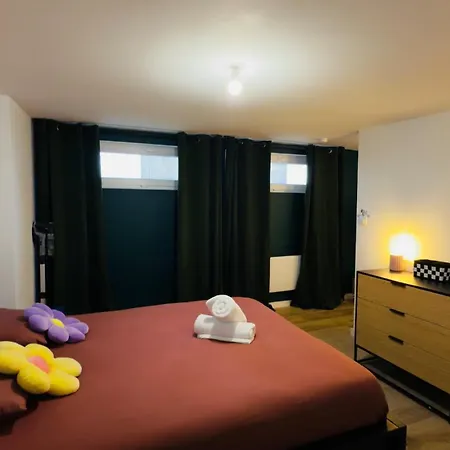 Appartement Duplex - Pop Et Coloré - Au Cœur Du Centre Dunkirk
